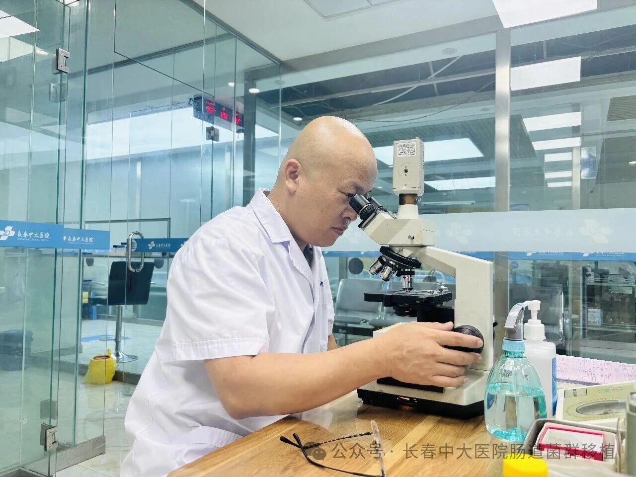 普洱市|高朋磊医师：左手男科临床，右手肠道菌群移植深入研究